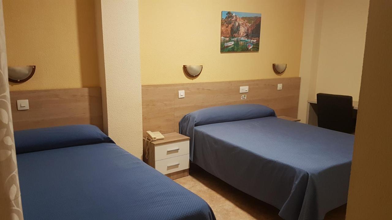 Hostal El Altet 2*